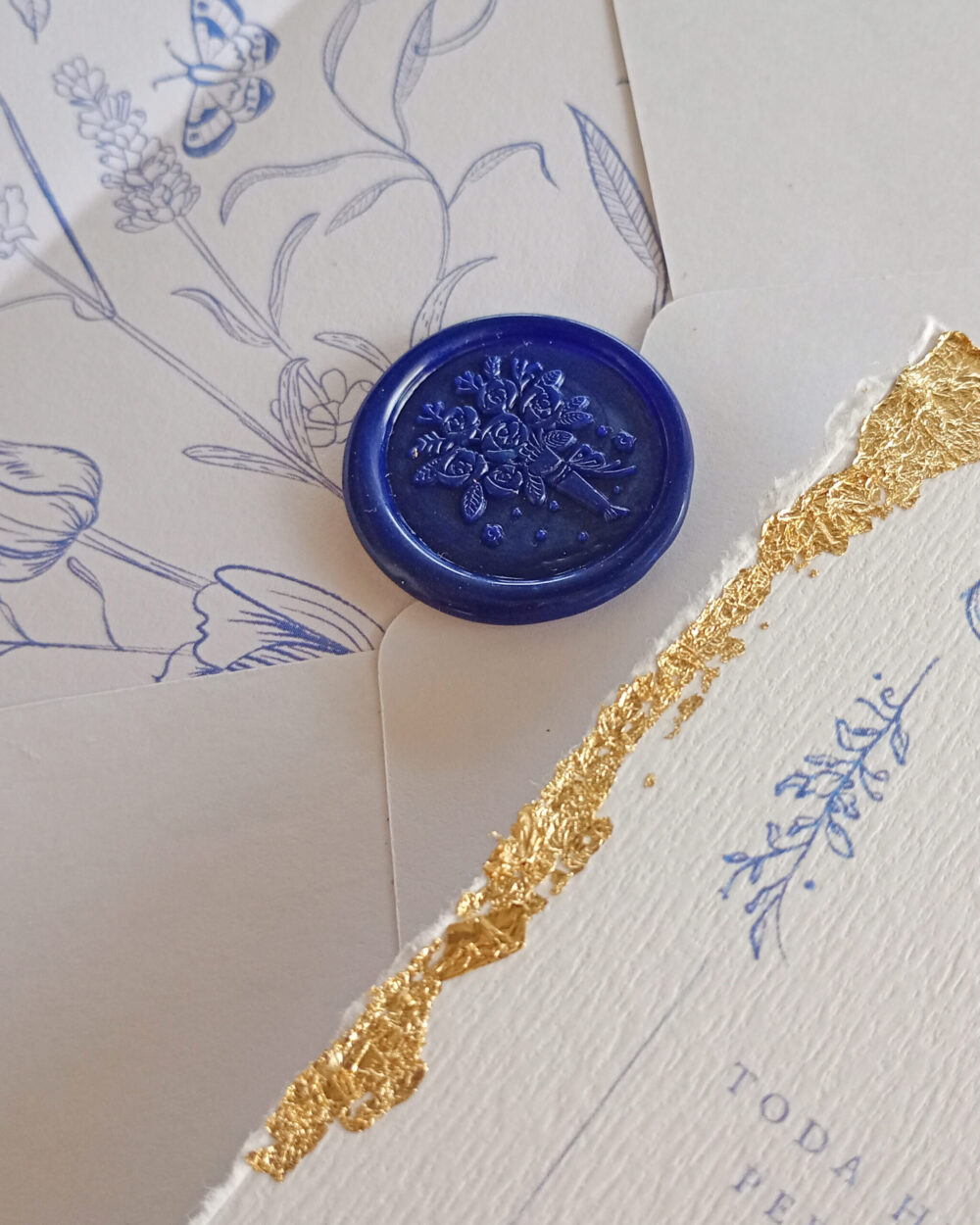 Deckled Edge Blue Victoria - Imagen 3